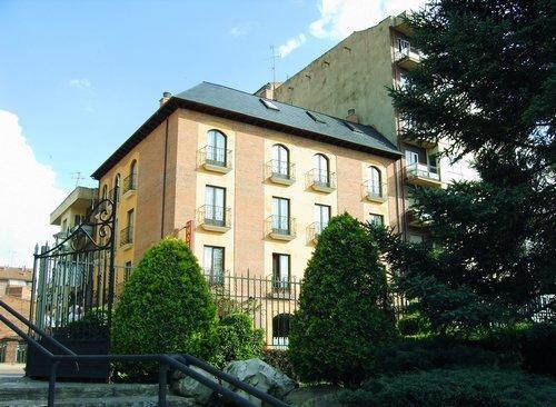 Hostal Quevedo Леон Екстериор снимка